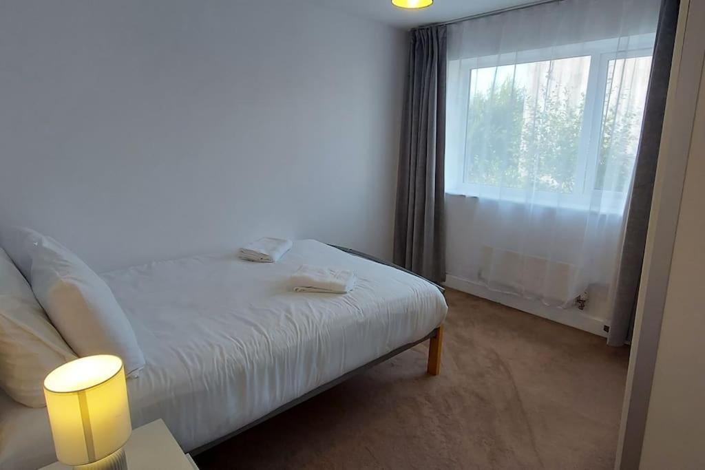 Modern Home Near Etihad, Coop Live Манчестър Екстериор снимка