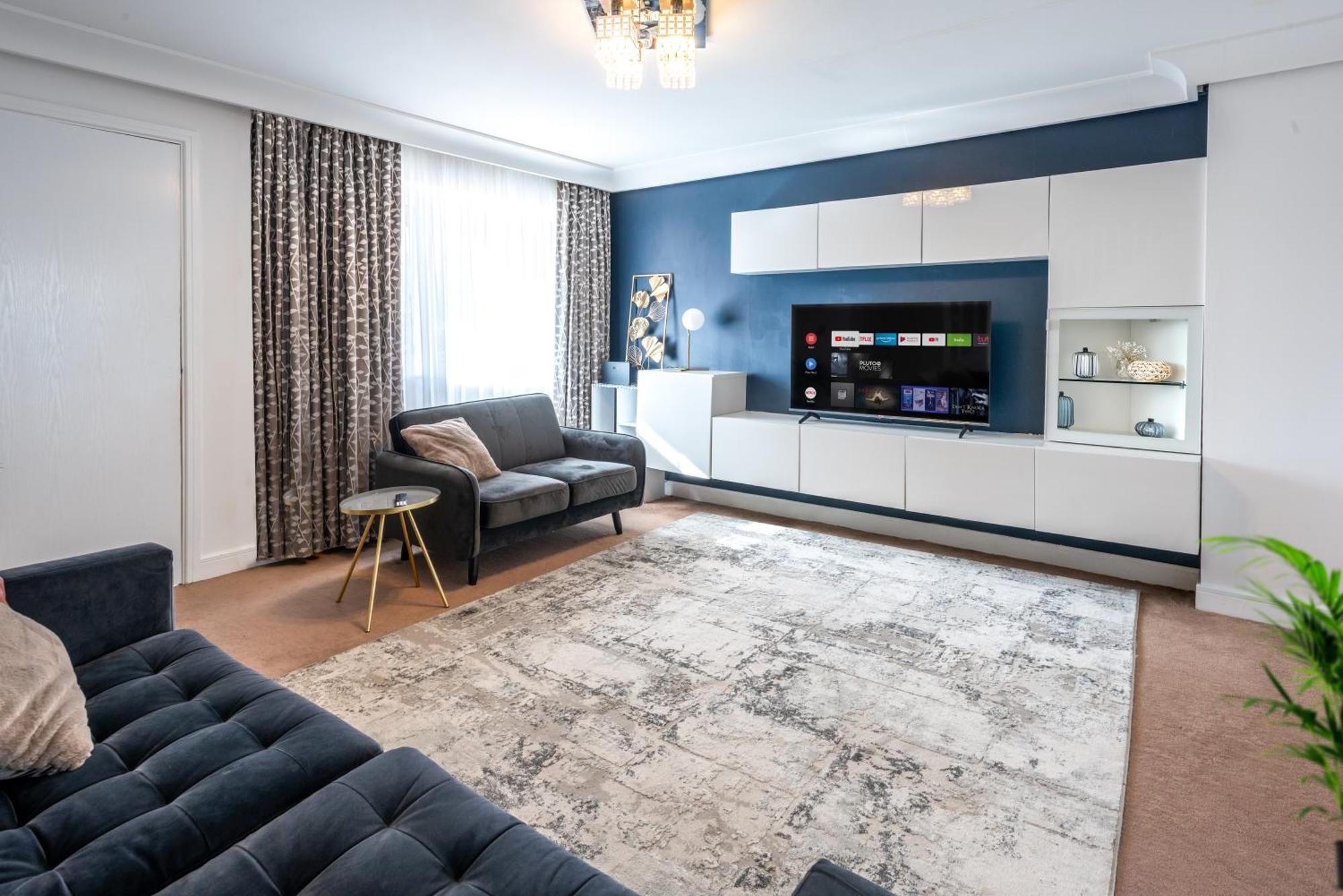 Modern Home Near Etihad, Coop Live Манчестър Екстериор снимка
